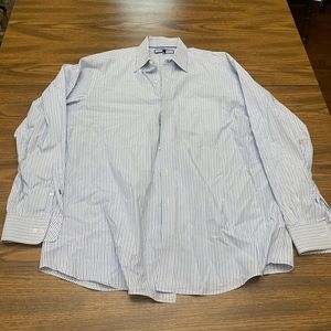 Tommy Hilfiger Men’s Button Up